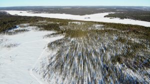 Photo aérienne de la ferme de renne de Porovaara Hill à Rovaniemi