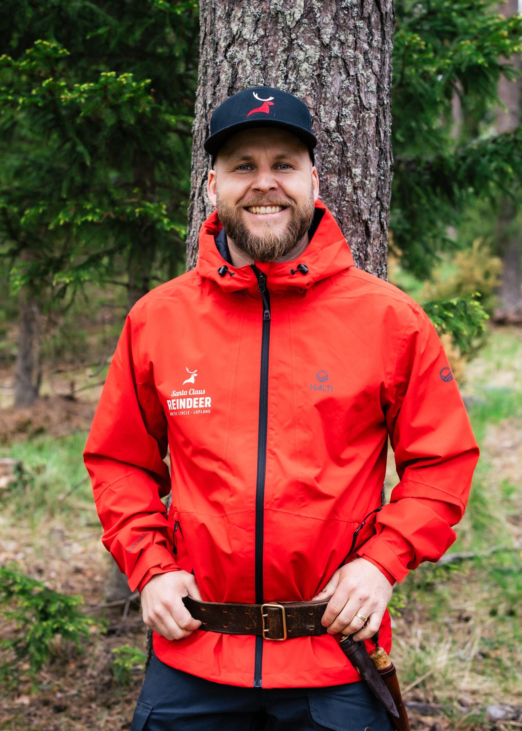 People are having fun outdoors at the campfire