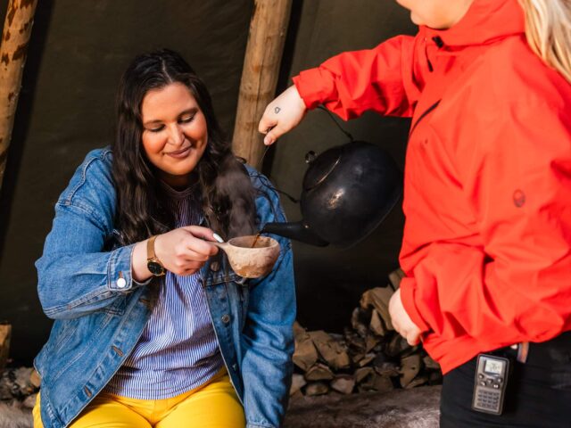 Santa Claus Summer Magic in Rovaniemi – A Fun and Unforgettable Encounter with Reindeer in Summer