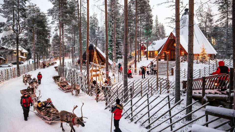 Reindeer Path – A 400-Meter Reindeer Sleigh Ride with Santa’s Reindeer